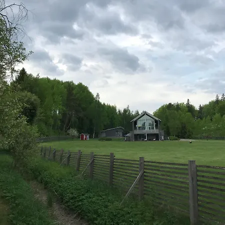 Beachfront Family Hideaway *