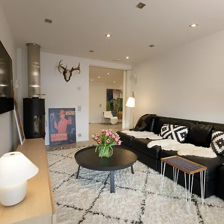 Beachfront Family Hideaway *