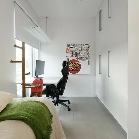 Beachfront Family Hideaway וילה *