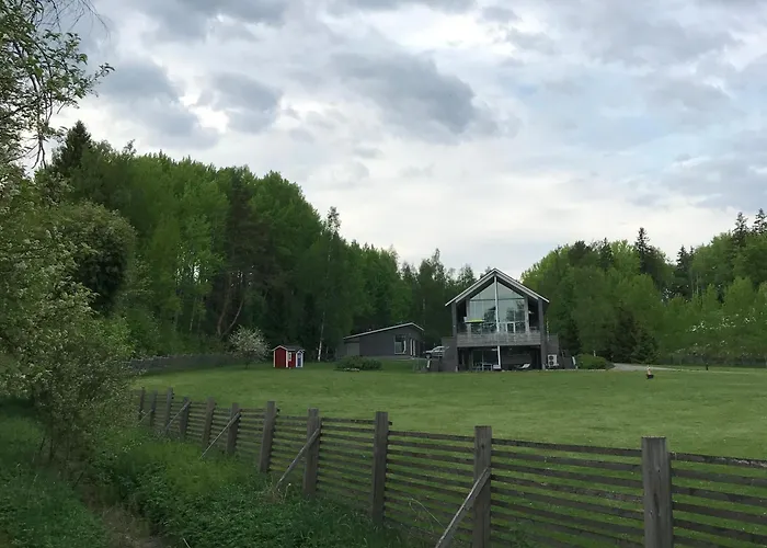 Beachfront Family Hideaway *
