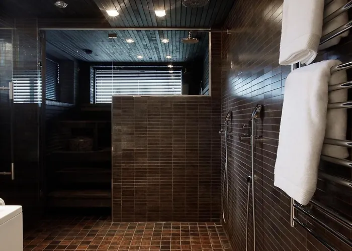 Huvilat Beachfront Family Hideaway *