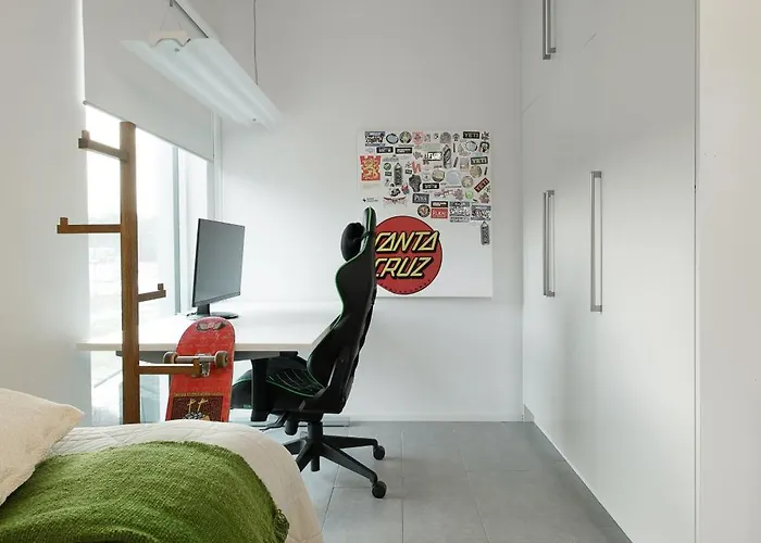 Beachfront Family Hideaway Huvilat *