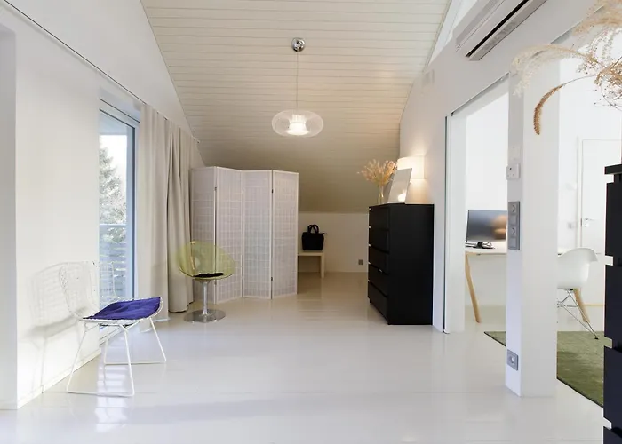 Beachfront Family Hideaway Huvilat *